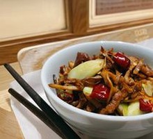 Stir-fried Bamboo Shoots with Pork Strips