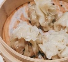 Leshan Fresh Shrimp Sea Cucumber Dumplings