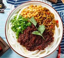 Secret-Recipe Beef Noodle Salad