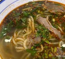 Hand-extruded noodle soup