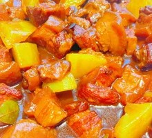 Braised Pork with Potatoes