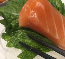 Salmon Sushi