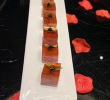 Crystal Meat with Caviar