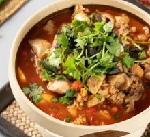 Ten-Mile Fragrant Hot Pot Fish Offal Stew