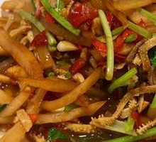 Sour Radish Stir-Fried Beef Tripe