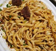 Beef Oil-Poured Noodles