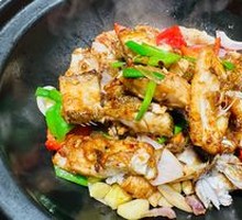 Stir-fried Sea Bass in Clay Pot