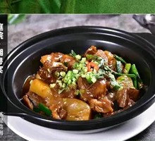 Braised Beef Shank with Radish