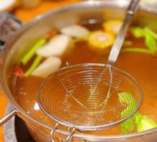 Classic Beef Bone Soup Pot