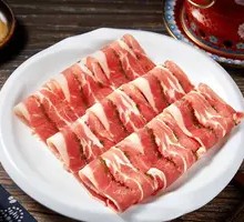 Goat Meat Rolls with Sand Onion