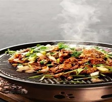 Beijing-style Grilled Meat on Iron Skillet