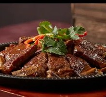 Stoneware Grilled Ribeye