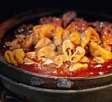 Sizzling Intestine Hot Pot