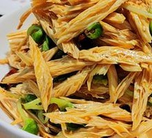 Black tofu skin with bean sprouts