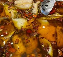 Boiling Sichuan-style Steamed Sea Bass