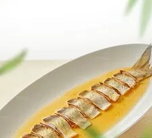 Steamed Big White Fish with Bell Pepper