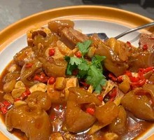 Fragrant Beef Trotter