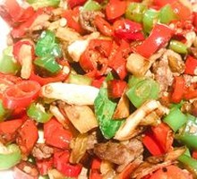 Stir-Fried Beef with Yellow Onion