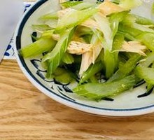 Celery with Tofu Skin