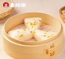 Sugar-glazed Osmanthus Cake