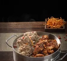 Beijing-style Twin Pot