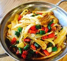 Spicy Pot-Braised Baby Bok Choy