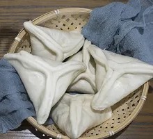Sugar Triangle Dumplings