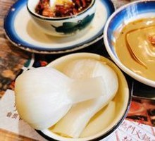 Sweet Pickled Garlic