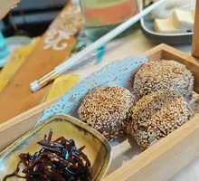 Sesame Sauce Flatbread