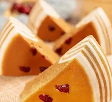 Hai Si Stepping Cake