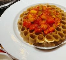 Five-Tomato Sauce over Buckwheat Noodles