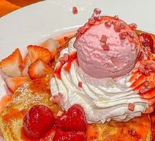 Signature Strawberry Pancake