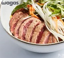 Thai-style Pan-Seared Beef Bowl with Red Curry Sauce