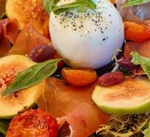 Burrata and Fig Salad
