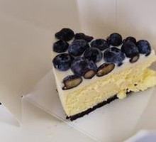 Lime Blueberry Yogurt Cheesecake