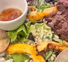 Pan-Seared Beef with Pear and Wheat Salad