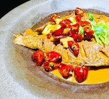 Vinegar-braised Yellow River Carp