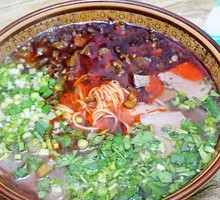 Sour Cabbage Beef Noodles