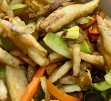 Vegetable Stir-Fried Noodles