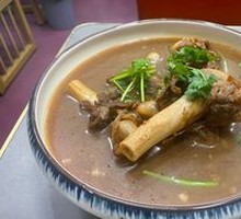 Braised Lamb Shank Bones