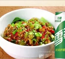Secret Spicy Chili Noodles with Zero-Calorie Sprite