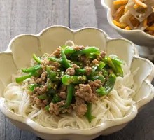 Green Pepper Shredded Pork Noodles