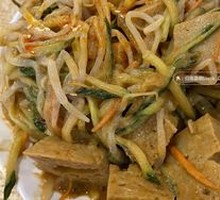 Bean Sprout and Wheat Gluten Salad
