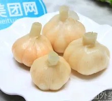 Sweet Pickled Garlic