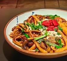 Bamboo shoot stir-fried eel strips