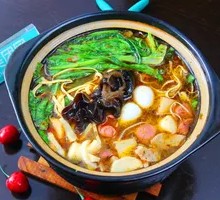 Premium Four Meat, Six Vegetables Hot Pot Rice Noodles