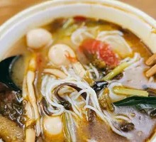 Sour Cabbage Four-Season Rice Noodles