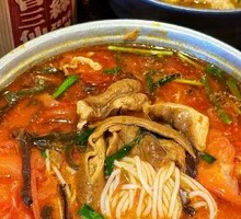 Tomato Pork Intestine Rice Noodles