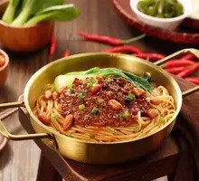 Copper Pot Meat Sauce Noodles
