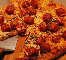 Spicy Fried Chicken Pizza